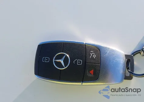 2020 Mercedes-Benz C 300 z USA, uszkodzony, nr VIN W1KWF8DB2LR572616